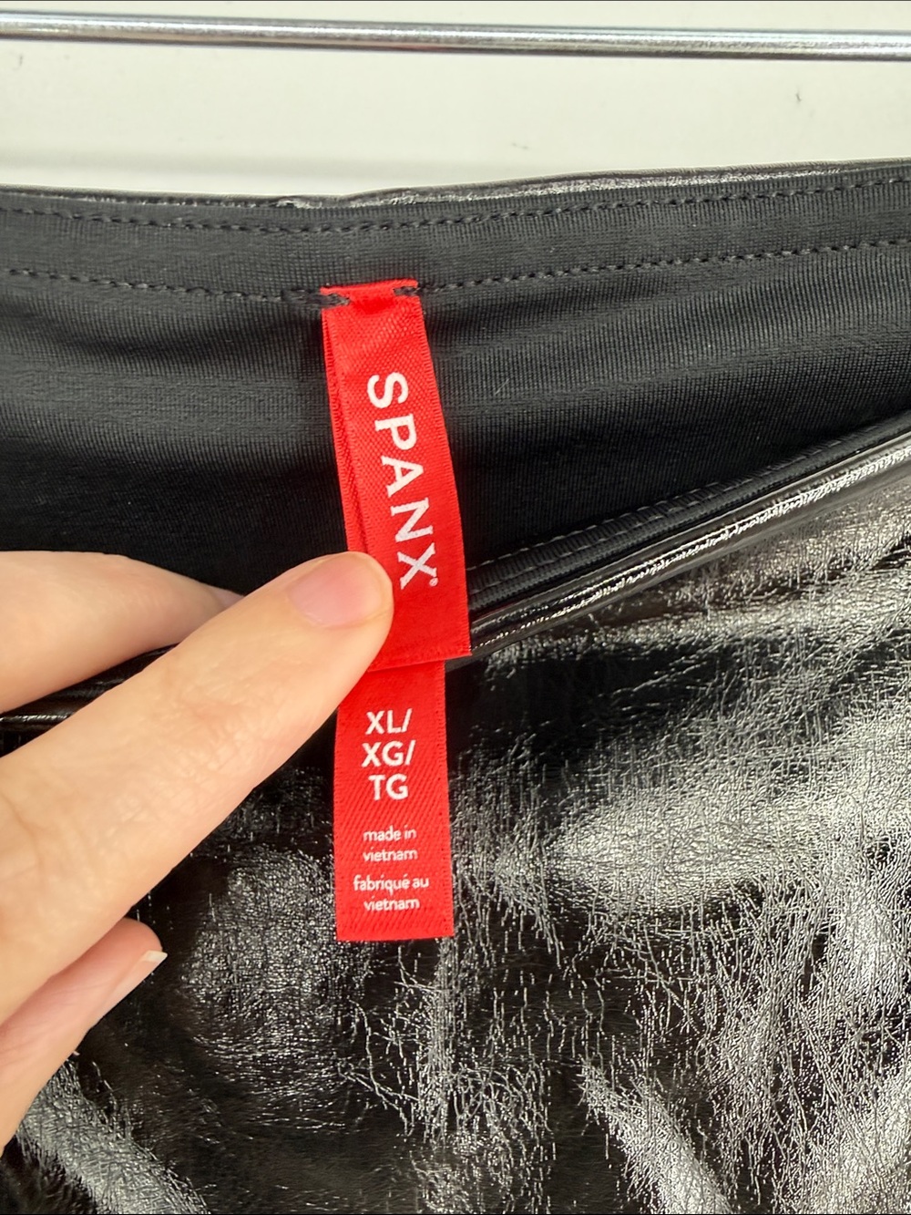 Spanx Faux Patent Leather Pants size XL - Picture 2 of 9